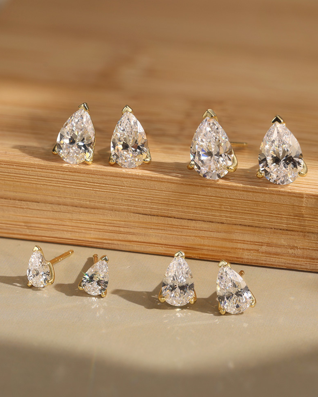 Aros de Plata 925 Rodinados y Cristal Swarovski de 5x8mm