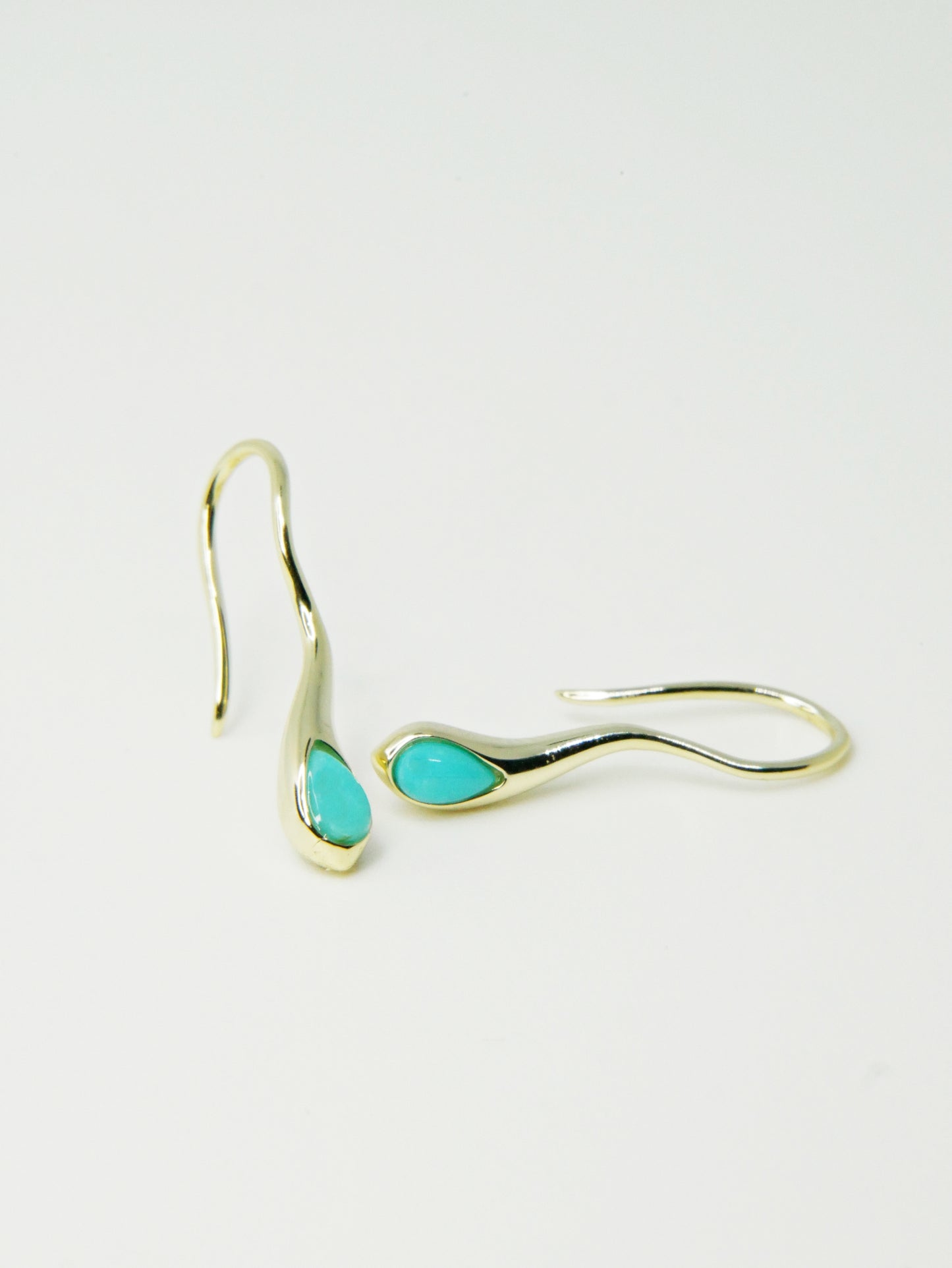 Aros TURQUOISE Plata Italiana Enchapada en Oro 14K