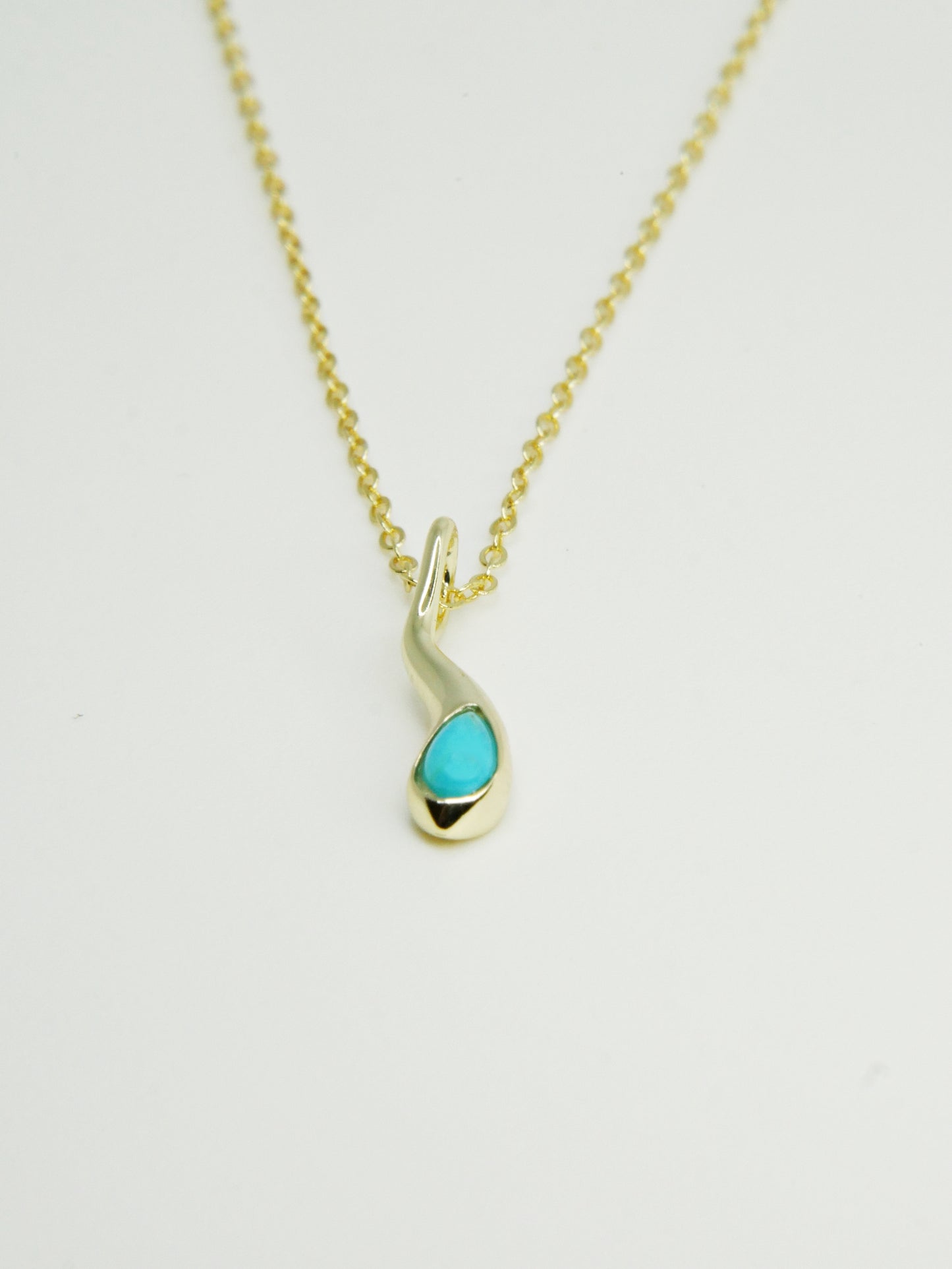 Colgante TURQUOISE Plata Italiana Enchapada en Oro 14K