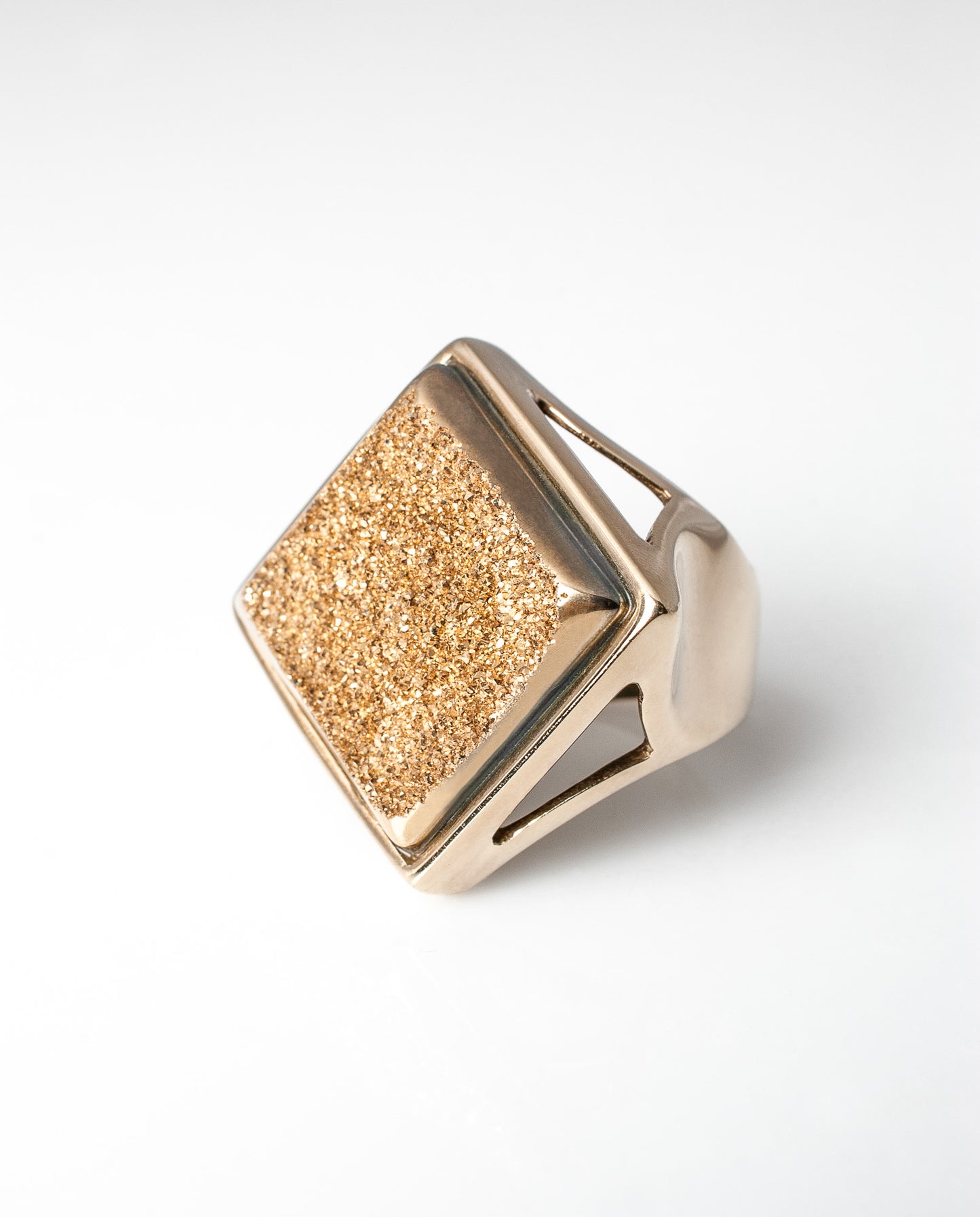 Anillo Drusa Metalizada Baño Oro 18k