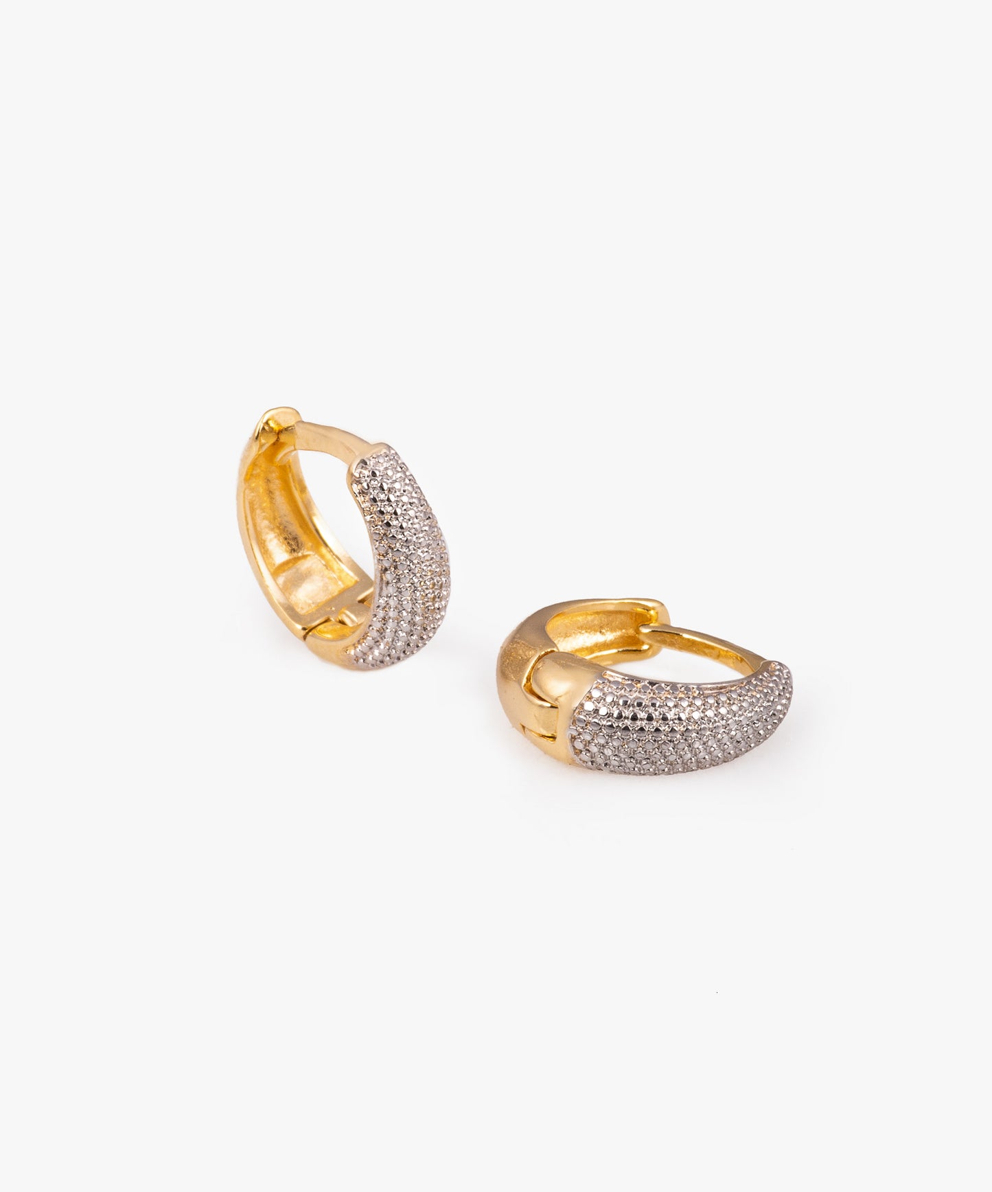 Aros argolla click huggies Baño de Oro 18k 8mm