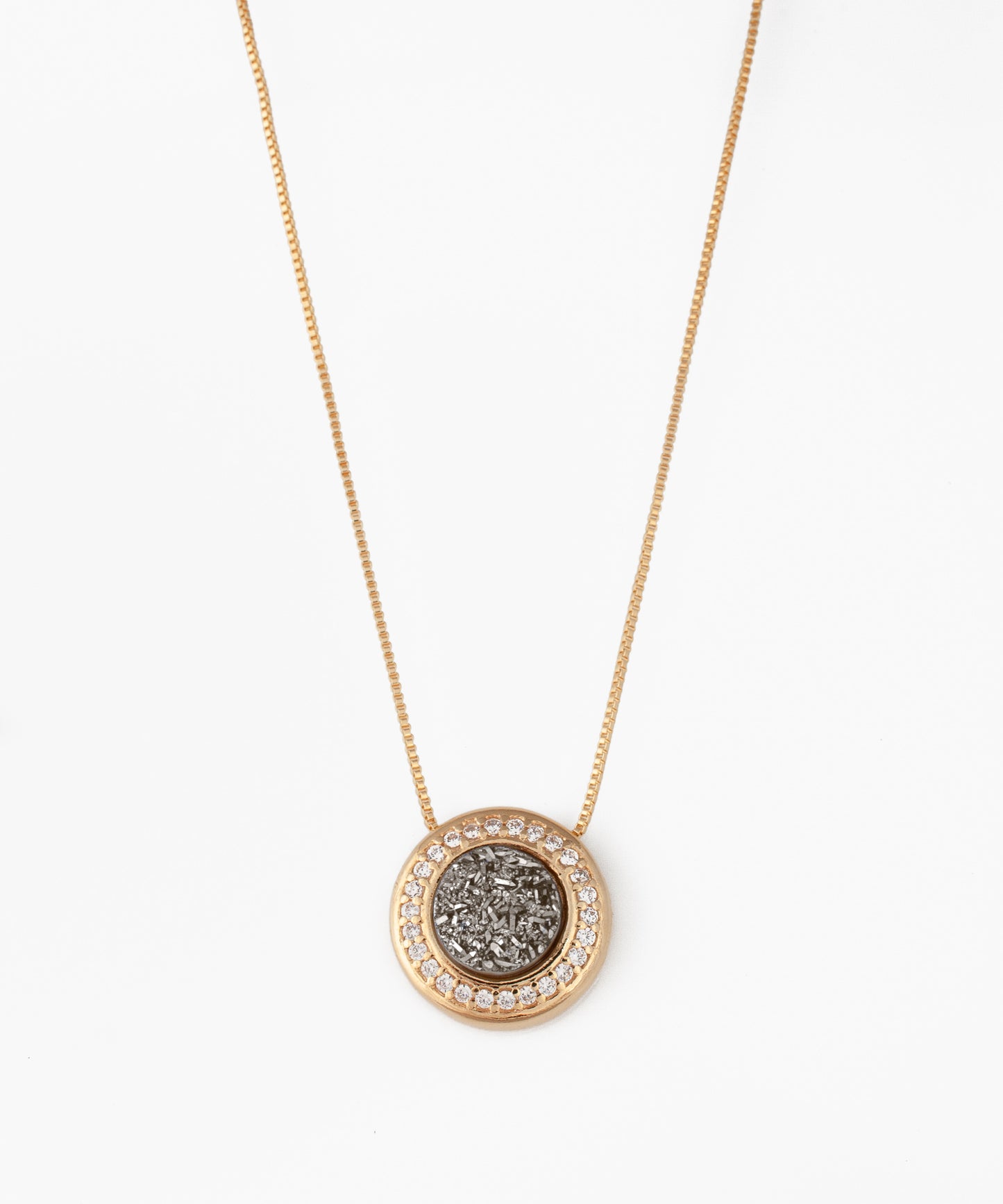 Collar VITA Drusa Metalizada Titanio y Baño Oro 18k