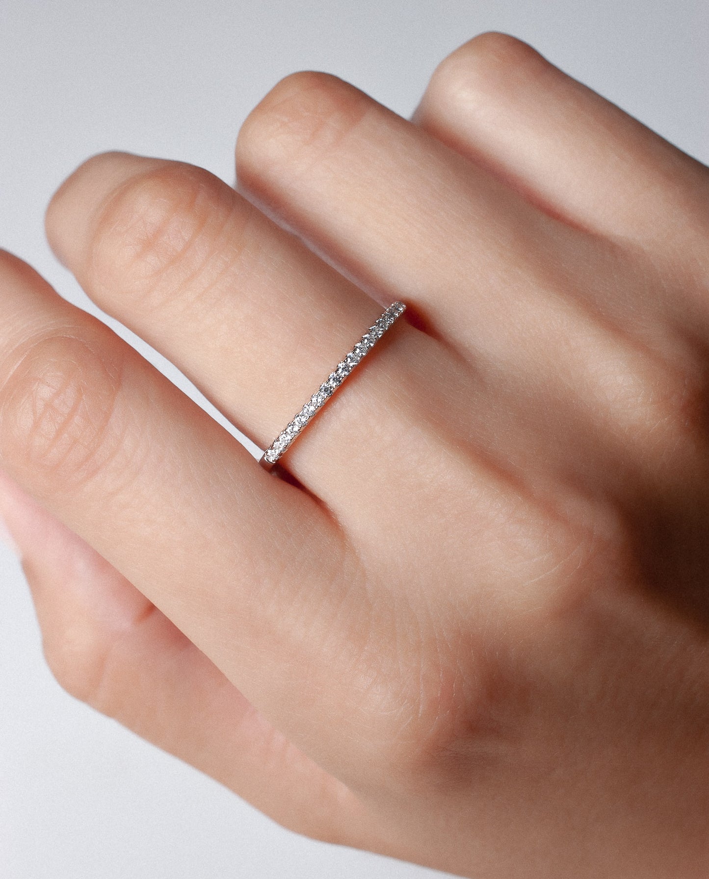 Anillo cintillo ESSENTIEL Plata Italiana 925 Rodinada