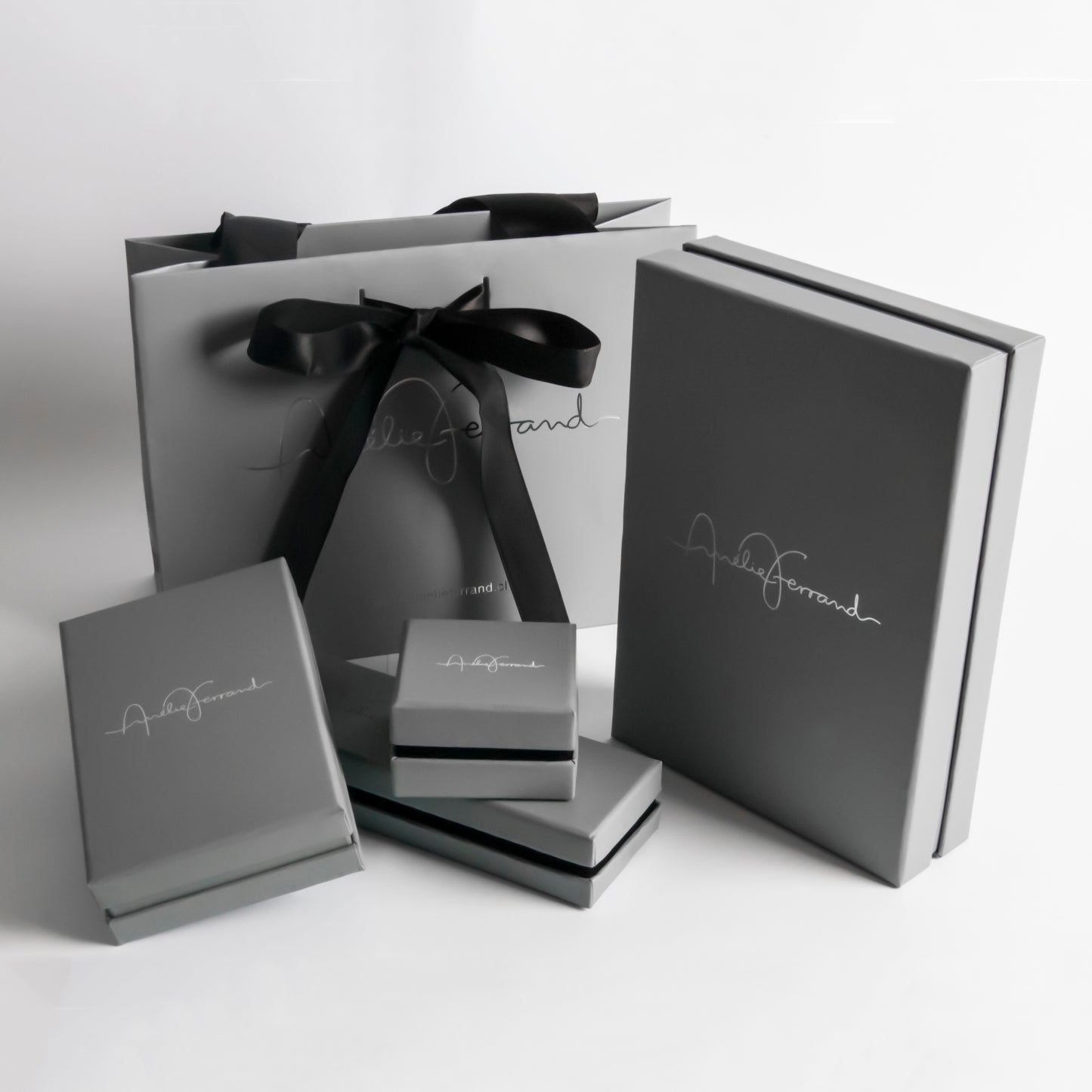 Anillo UNDA Drusa Metalizada azul y Baño Oro 18k