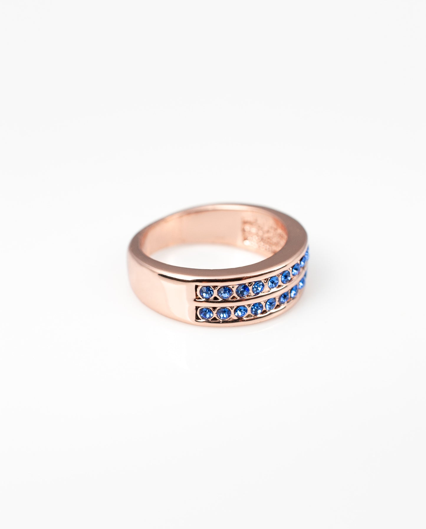Anillo Baño Oro Rosa elaborado con Cristal Austriaco (azul)